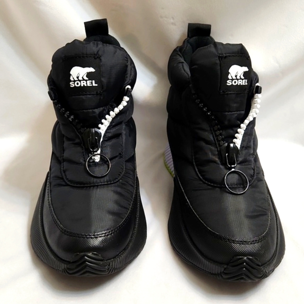 Sorel Out N About Waterproof Black White Modern Boots (W Size 7.5)